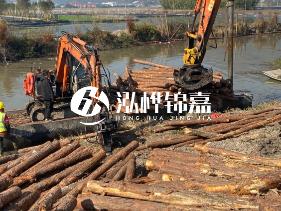 湖南松木樁批發(fā)廠家-5米松木樁批發(fā)1000根有優(yōu)惠嗎？
